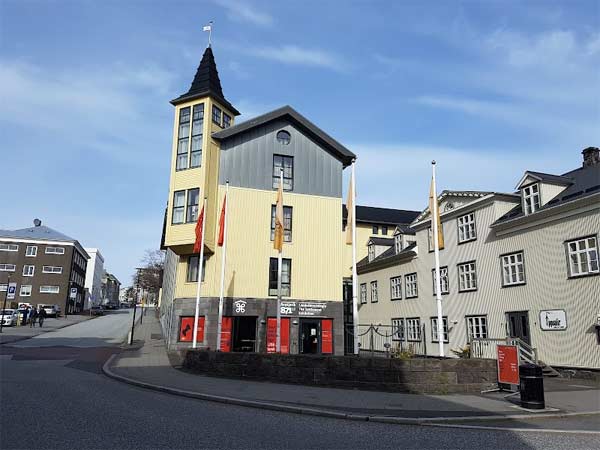 Calles Históricas y Ruinas Vikingas
